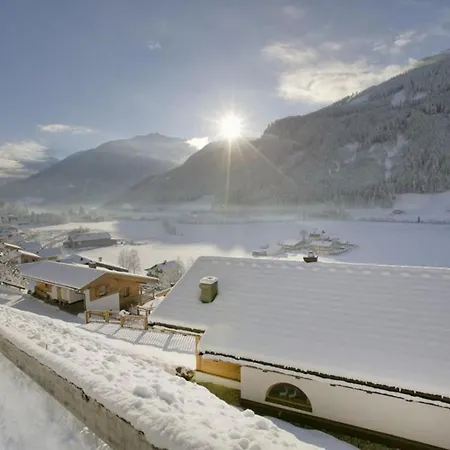 Schoeneben Heidi's Alm Huette Tatil Evi Wald im Pinzgau
