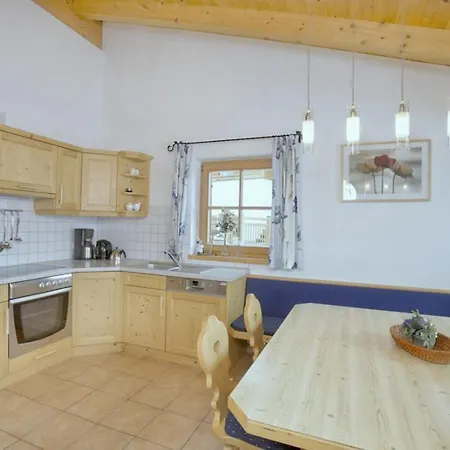 Schoeneben Heidi's Alm Huette Tatil Evi Wald im Pinzgau