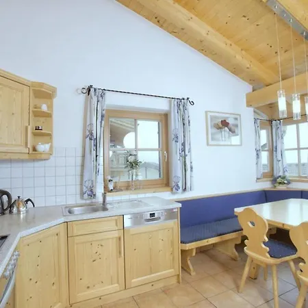 Schoeneben Heidi's Alm Huette Tatil Evi Wald im Pinzgau