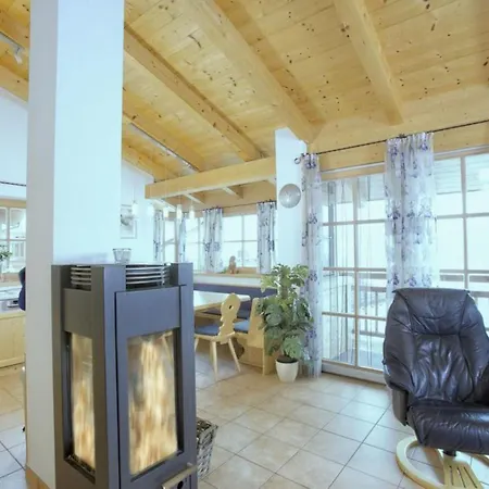 Schoeneben Heidi's Alm Huette