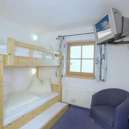 Schoeneben Heidi's Alm Huette * Wald im Pinzgau