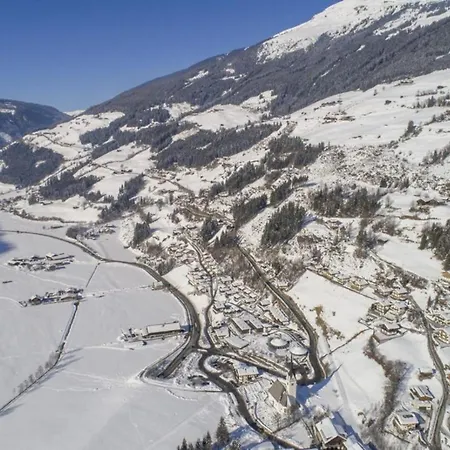 Schoeneben Heidi's Alm Huette Tatil Evi