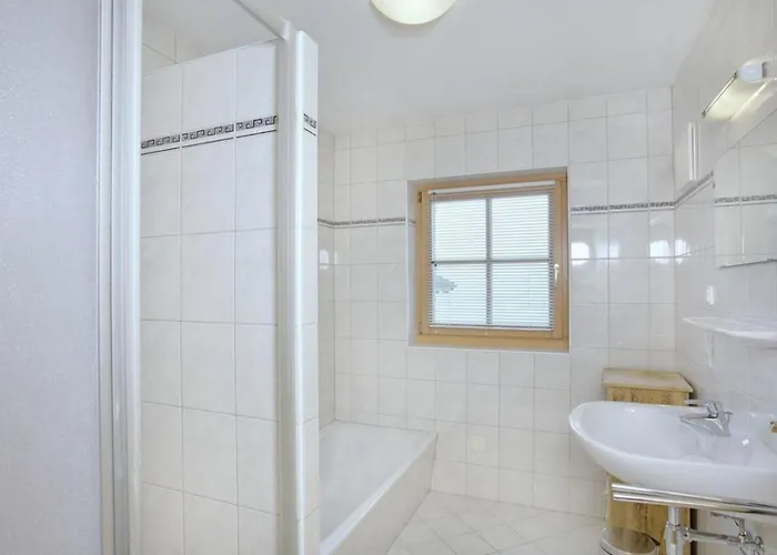 Schoeneben Heidi's Alm Huette